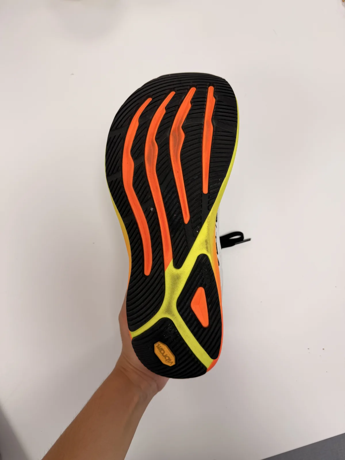 Suela Vibram XS DURA negra y naranja de las Altra Torin 9
